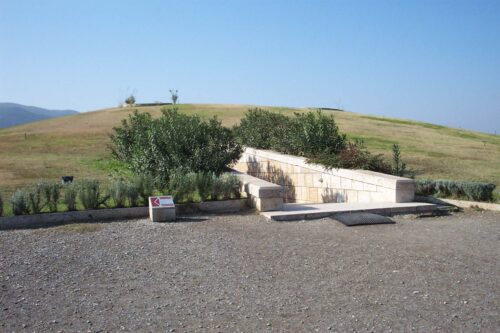 Thessaloniki Airport to Veria & Vergina — Royal Tombs Transfer