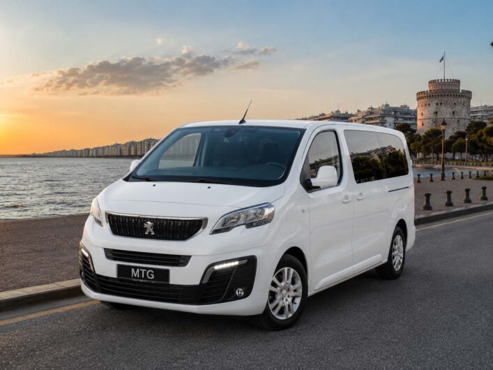 8-seat Minivan transfer vehicle — Van class people-mover from the MTG Travel fleet in Thessaloniki