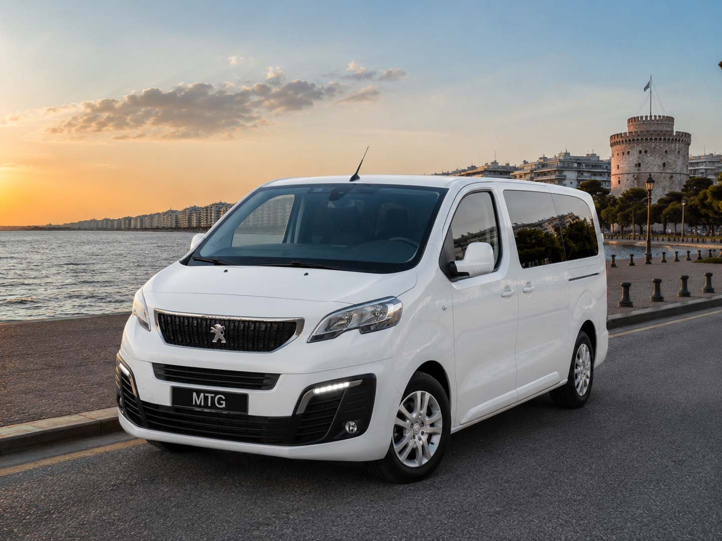 Minivan 8